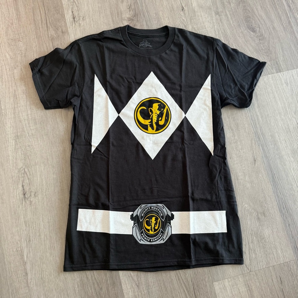 ⭐️ Mighty Morphin Power Rangers Black T-Shirt